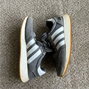 Adidas i5923 men’s size 8.5